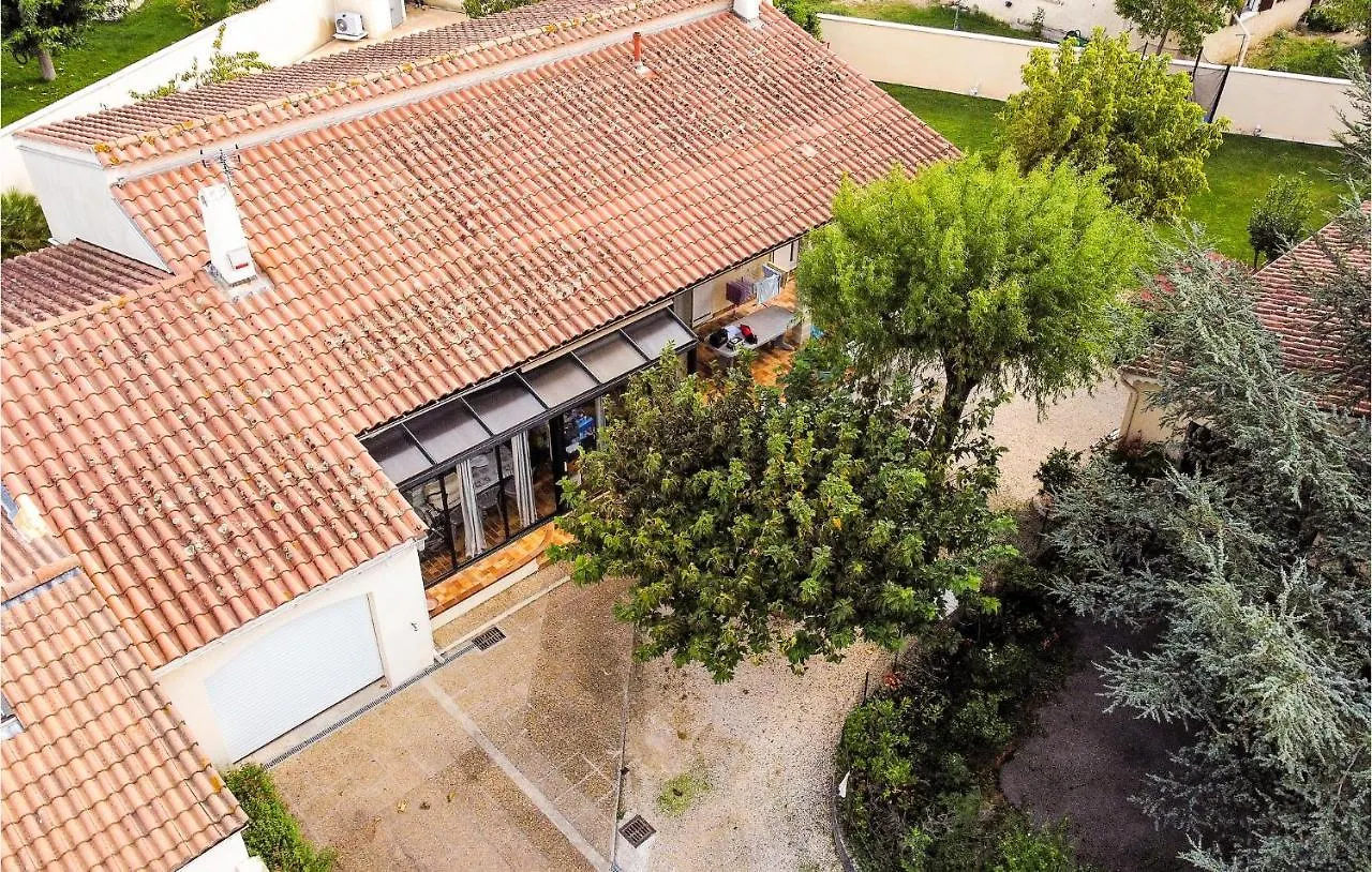 Holiday home Awesome Home In Pierrelatte With Kitchen Saint-Just-la-Pendue