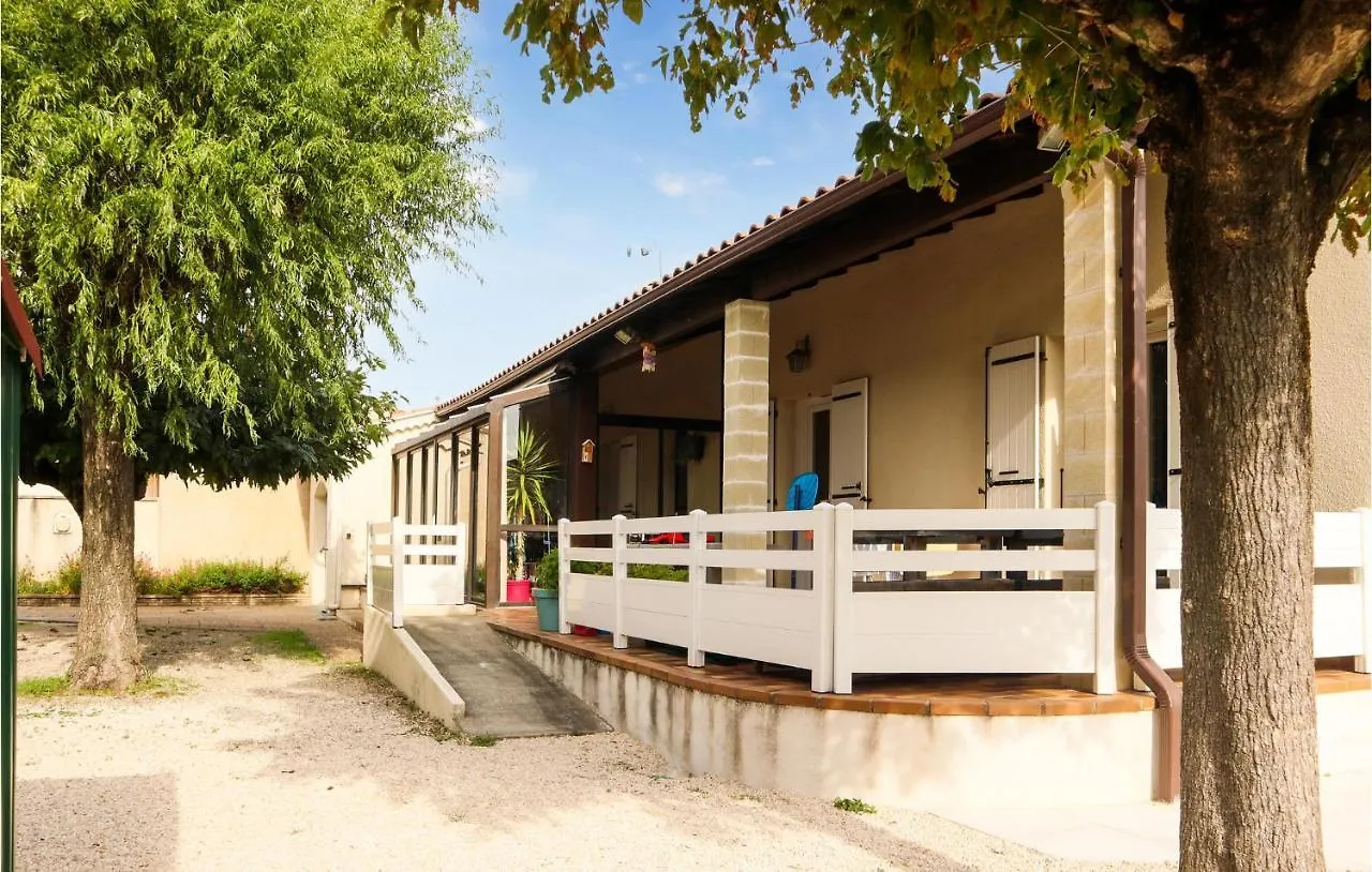 Awesome Home In Pierrelatte With Kitchen Saint-Just-la-Pendue France
