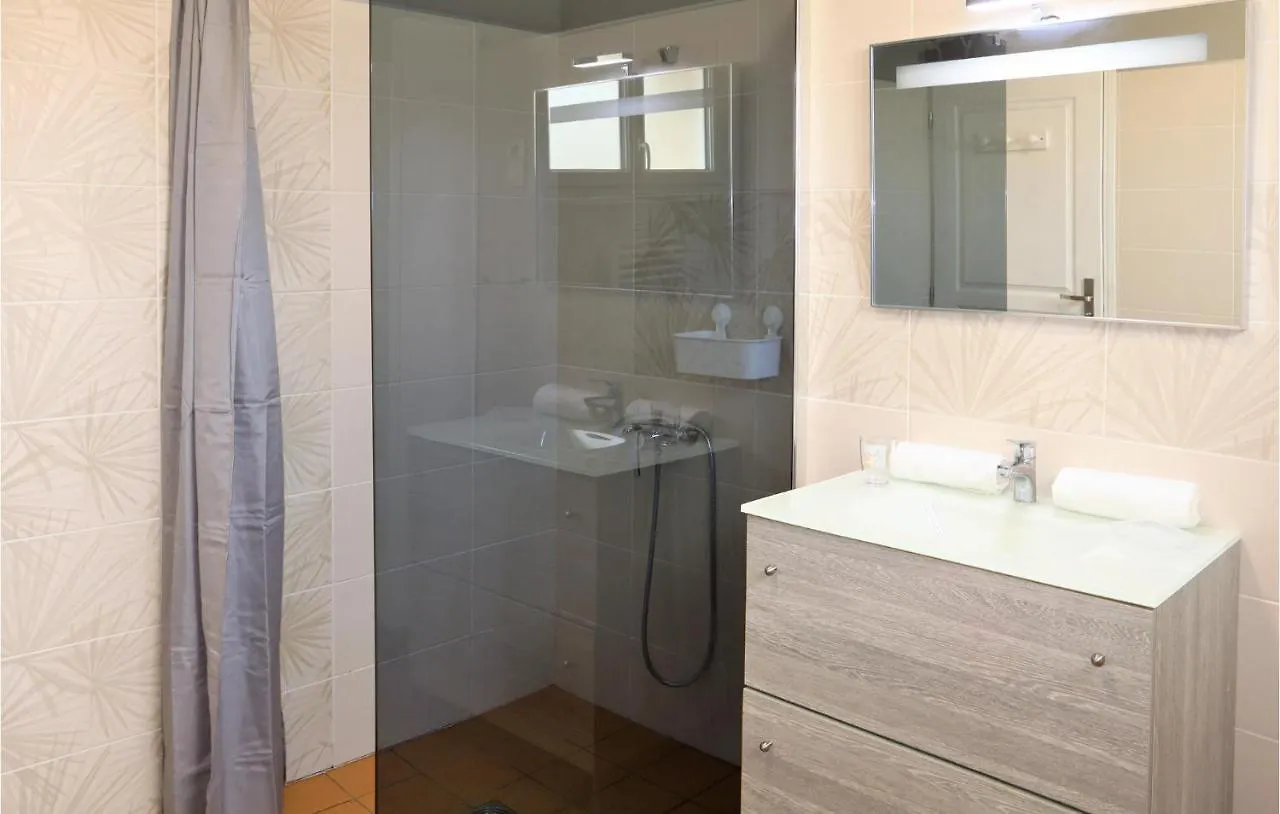Holiday home Awesome Home In Pierrelatte With Kitchen Saint-Just-la-Pendue France